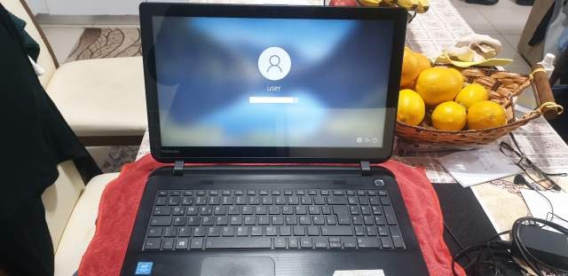 Tirane, shes Laptop Toshiba Satellite 15.000 Leke