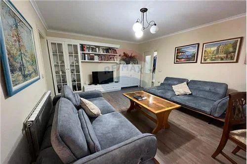 Tirane, jepet me qera apartament 3+1+BLK Kati 2, 80 m² 850 Euro (Te stadiumi dinamo)