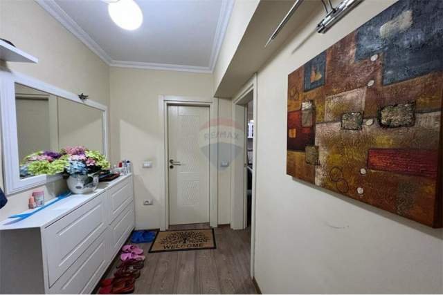 Tirane, jepet me qera apartament 3+1 Kati 2, 140 m² 850 Euro (Rruga Sulejman Delvina)