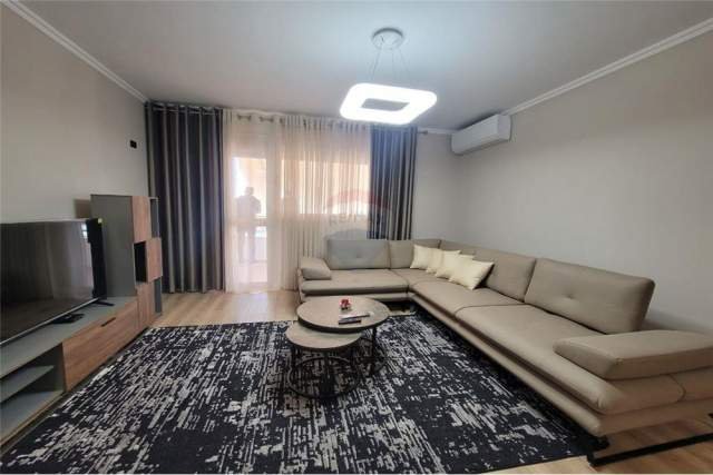 Tirane, jepet me qera apartament 2+1 Kati 7, 120 m² 650 Euro (Don Bosko)