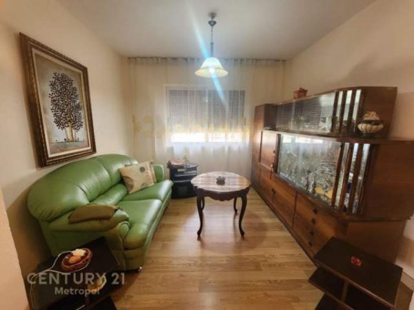 Tirane, shitet apartament 3+1+BLK Kati 4, 83 m² 125.000 Euro (Selvia)