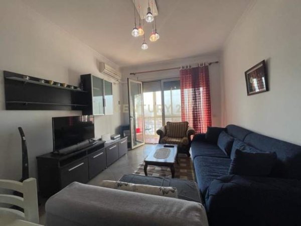 Tirane, jepet me qera apartament 2+1+BLK Kati 1, 102 m² 600 Euro (Don Bosko)