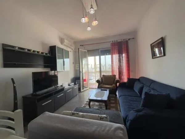 Tirane, jepet me qera apartament 2+1+BLK Kati 1, 102 m² 600 Euro (Don Bosko)