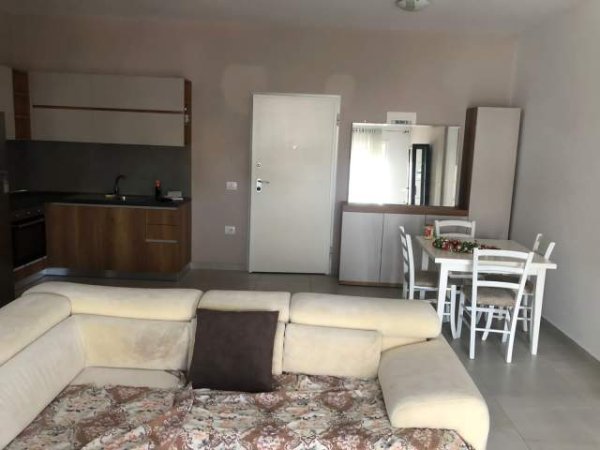 Tirane, shitet apartament 1+1+A+BLK Kati 4, 74 m² 170.000 Euro (Pazari i Ri)