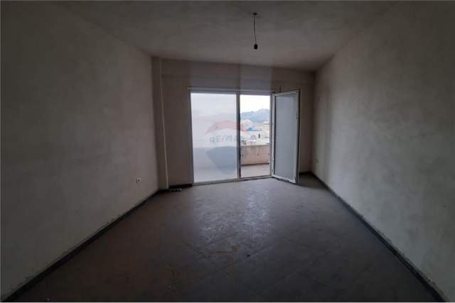 Vlore, shes 3+1+BLK Kati 9, 180 m² 130.000  (Rr Hajredin Haxhiraj)