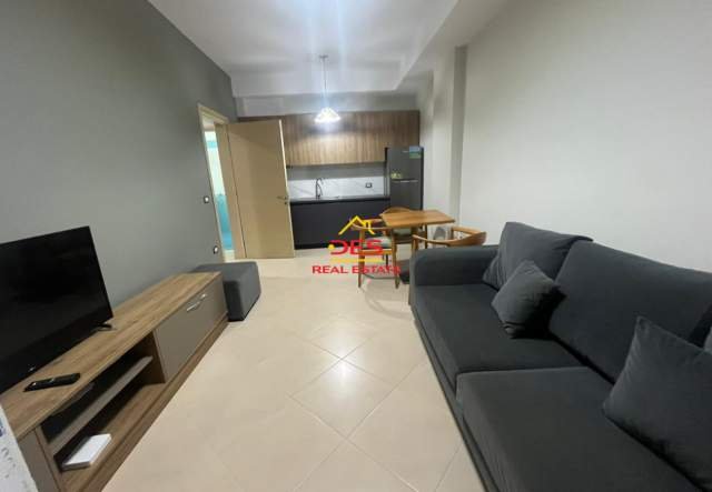Vlore, shitet apartament 1+1+BLK Kati 2, 65 m² 1.500 Euro/m2 (Rruga Dhimiter Konomi, Vlore)