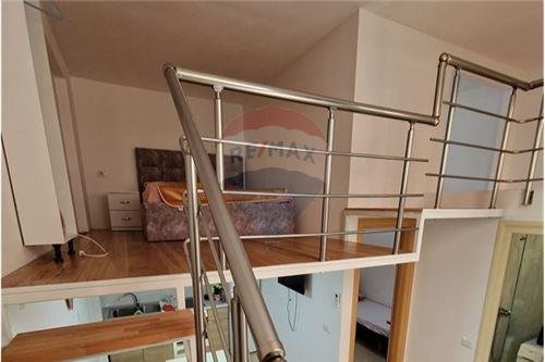 Shqiperi, shes apartament duplex Dublex Kati 0, 56 m² 85.000  (Rruga Murat Terbaci,Lungomare)