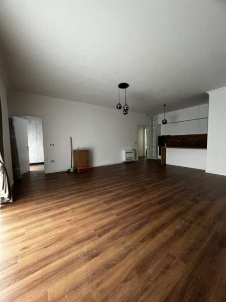 Tirane, shitet apartament 2+1 Kati 4, 110 m² 175.000 Euro (5 MAji FIKS TEK EMERALD CENTER)