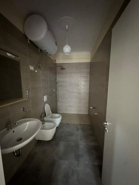 Tirane, shitet apartament 2+1+BLK Kati 5, 107 m² 155.000 Euro (Teodor keko)