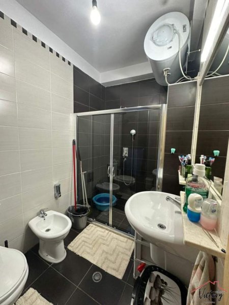 Tirane, shitet apartament 2+1+BLK Kati 4, 118 m² 145.000 Euro (yzberisht)