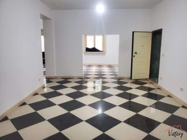 Tirane, jepet me qera zyre Kati 0, 150 m² 1.500 Euro (bllok , tirane)