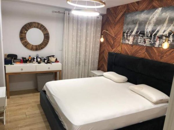 Tirane, shitet apartament 2+1+BLK 121 m² 245.000 Euro (Stacioni i TRENIT)