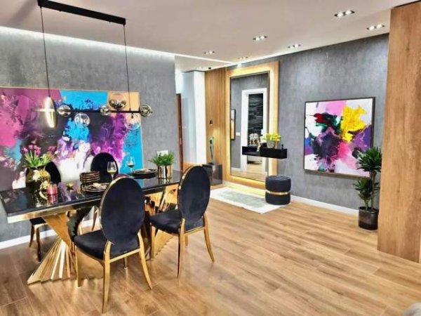 Tirane, shitet apartament 2+1+A+BLK 137 m²  (21 Dhjetori, Hotel Mondiali)