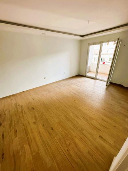 Tirane, shitet apartament 2+1+A+BLK 110 m² 121.000 Euro (Unaze e Re, Astir)