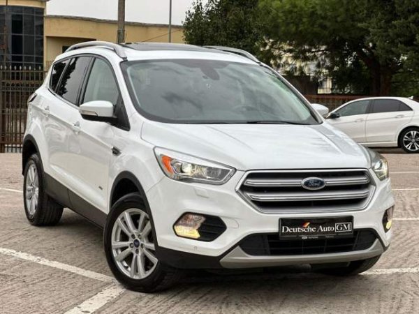 Tirane, shes xhip Ford KUGA 2.0 TDCI INDIVIDUAL ST-line TITANIU Viti 2018,