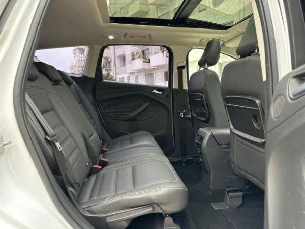 Tirane, shes xhip Ford KUGA 2.0 TDCI INDIVIDUAL ST-line TITANIU Viti 2018,