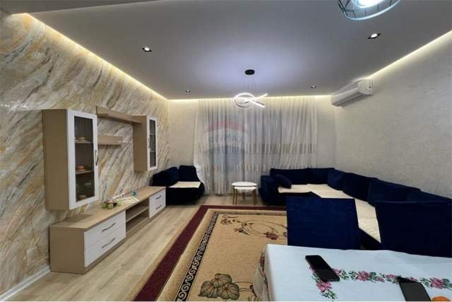 Tirane, jepet me qera apartament 2+1 Kati 7, 102 m² 500 Euro (Rruga 3 Deshmoret)