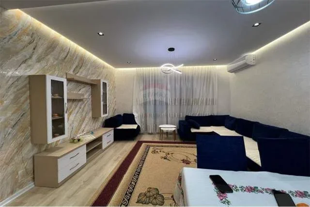 Tirane, jepet me qera apartament 2+1 Kati 7, 102 m² 500 Euro (Rruga 3 Deshmoret)