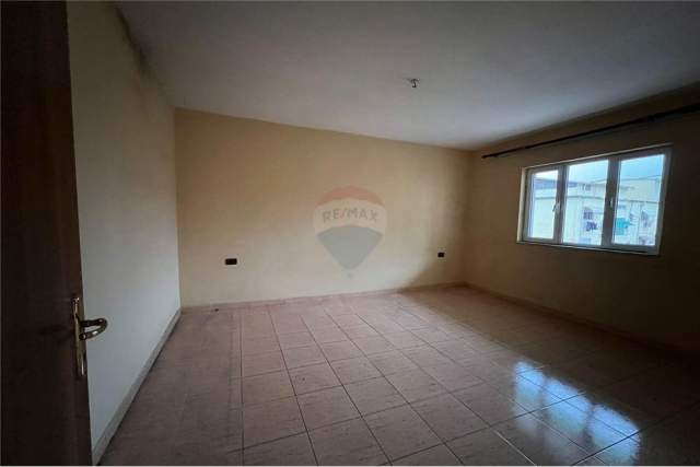 Tirane, shitet apartament 2+1 Kati 5, 75 m² 108.000 Euro (21 dhjetori)