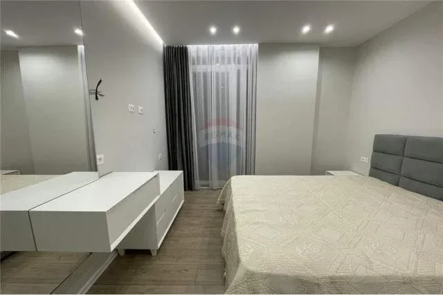 Tirane, jepet me qera apartament 1+1 Kati 2, 68 m² 420 Euro