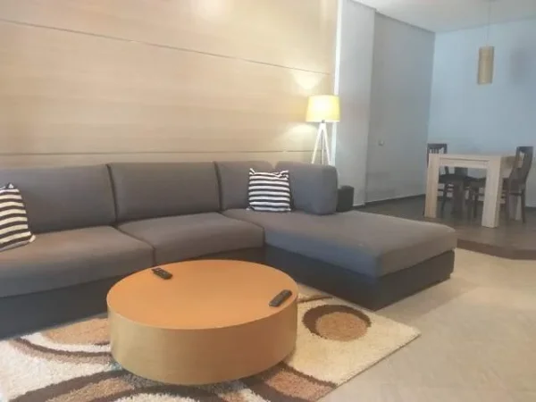 Tirane, jepet me qera apartament 1+1+A+BLK Kati 6, 77 m² 500 Euro (Robert Shwartz)