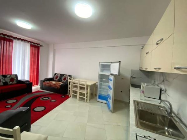 Tirane, jepet me qera apartament 2+1 Kati 5, 450 Euro (Unaza e Re)