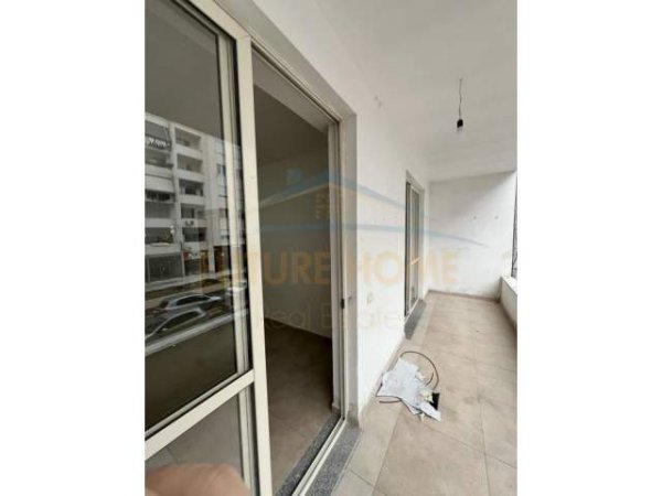 Tirane, shitet apartament 1+1 Kati 1, 70 m² 80.000 Euro