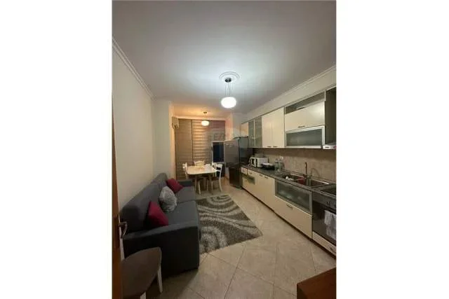 Tirane, jepet me qera apartament 2+1+BLK Kati 2, 81 m² 550 Euro