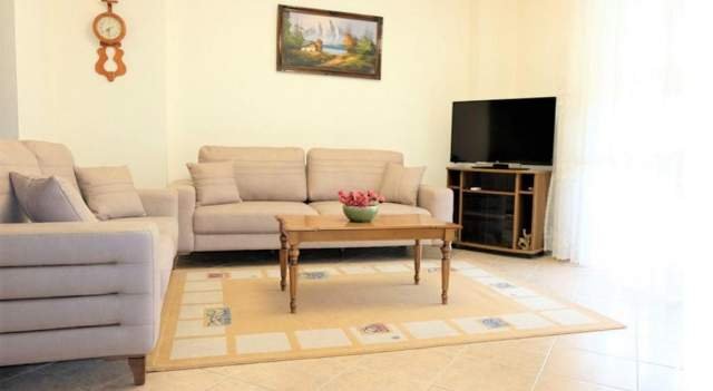 Tirane, jepet me qera apartament 2+1+BLK Kati 2, 130 m² 600 Euro (petro nini luarasi)