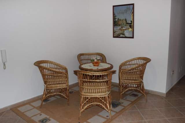Tirane, jepet me qera apartament 2+1+BLK Kati 2, 130 m² 600 Euro (petro nini luarasi)