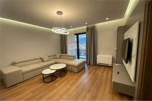 Tirane, jepet me qera apartament 2+1 Kati 9, 108 m² 750 Euro