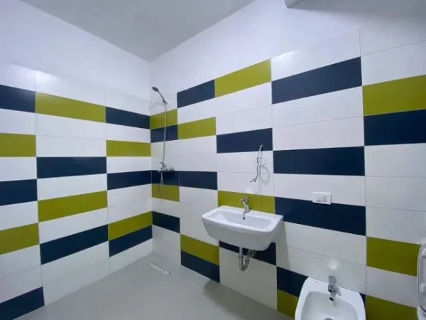 Tirane, jepet me qera apartament 2+1+BLK Kati 4, 92 m² 600 Euro (Rruga e Barikdave)