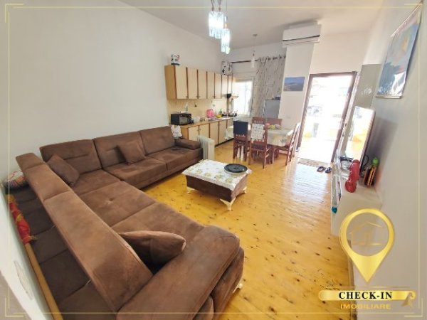 Tirane, shitet Vile 3 Katshe 191 m² 240.000 Euro (Kodra e Priftit)