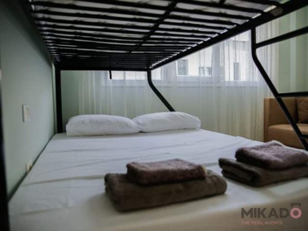 jepet me qera 100 m² 650