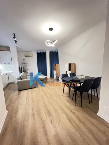 Tirane, shitet apartament 1+1+BLK Kati 7, 78 m²   (Fresku)
