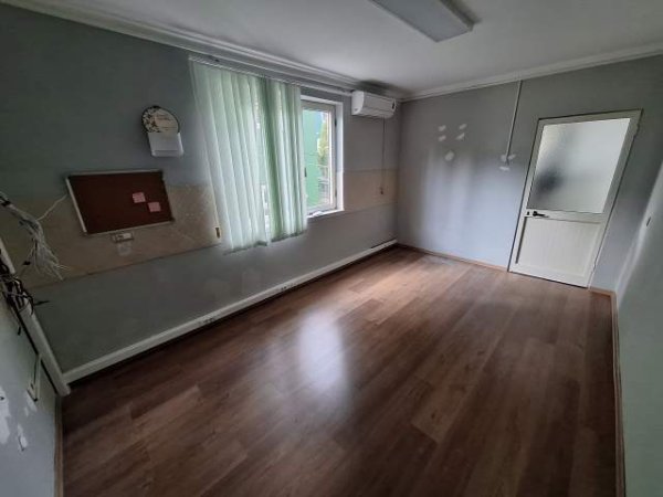 Tirane, jepet me qera Vile 5+1+A Kati 1, 700 m² 3.500 Euro (vilat gjermane)