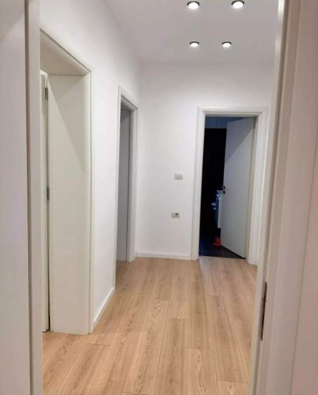 Tirane, shitet apartament 1+1 Kati 5, 68 m² 120.000 Euro (Myslym Shyri)