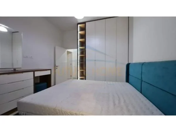 Tirane, shitet apartament 1+1 Kati 10, 78 m² 175.000 Euro