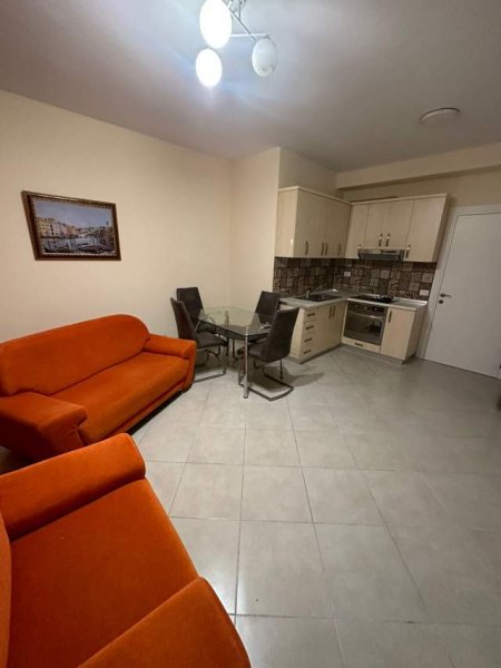 Tirane, jepet me qera apartament Kati 3, 90 m² 550 Euro (Bill Klinton)