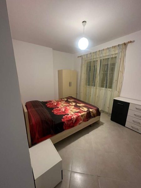 Tirane, jepet me qera apartament Kati 3, 90 m² 550 Euro (Bill Klinton)