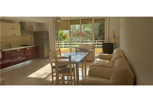 Tirane, jepet me qera apartament 2+1+BLK Kati 2, 110 m² 550 Euro (Rruga Eduard Mano)