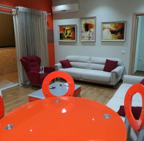 Tirane, jepet me qera apartament 1+1+BLK Kati 3, 70 m² 350 Euro (Kodra diellit bill clinton)