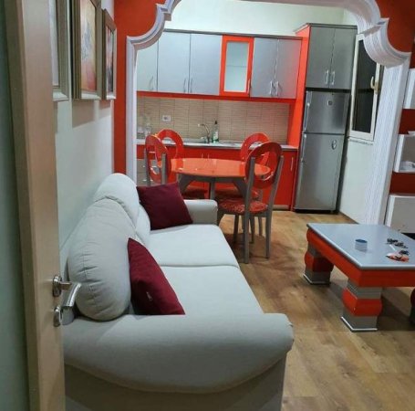 Tirane, jepet me qera apartament 1+1+BLK Kati 3, 70 m² 350 Euro (Kodra diellit bill clinton)