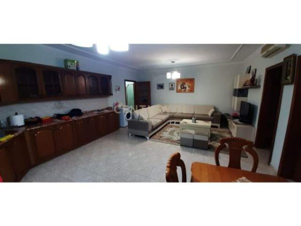 Tirane, shitet apartament 2+1+BLK Kati 7, 96 m² 80.000 Euro (laprake)