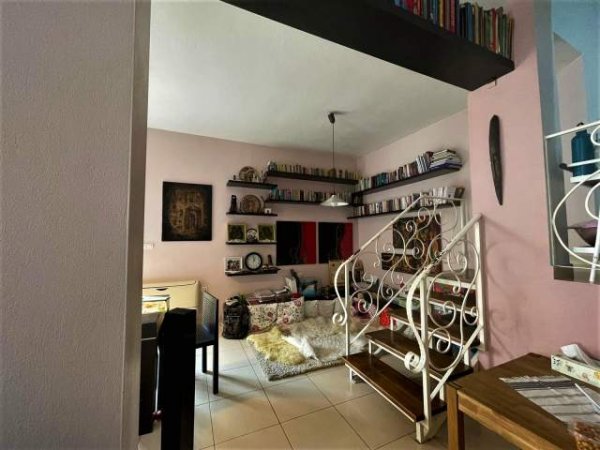 Tirane, shitet Vile 5+1 Kati 0, 550 m² 400.000 Euro (Sauk)