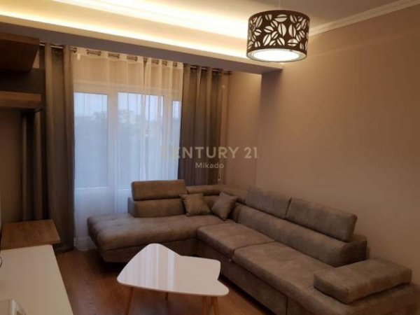 Tirane, jepet me qera apartament 2+1 Kati 1, 100 m² 600 Euro  (Kodra e Diellit Residence)