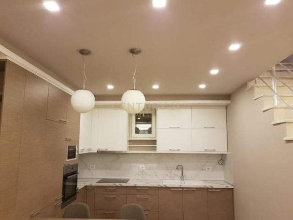 Tirane, jepet me qera apartament 2+1 Kati 1, 100 m² 600 Euro  (Kodra e Diellit Residence)