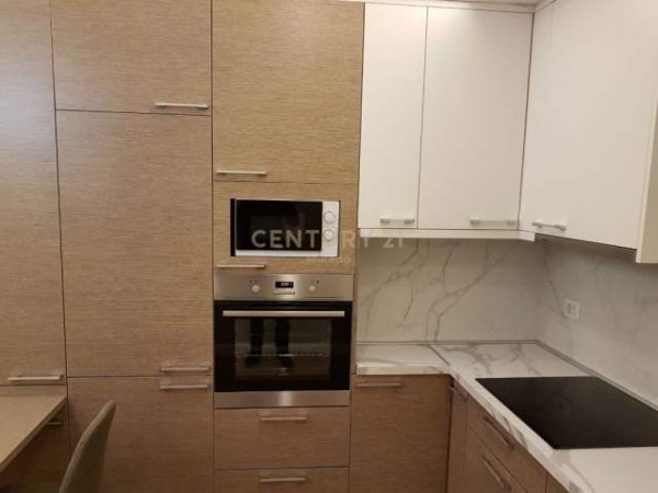 Tirane, jepet me qera apartament 2+1 Kati 1, 100 m² 600 Euro  (Kodra e Diellit Residence)