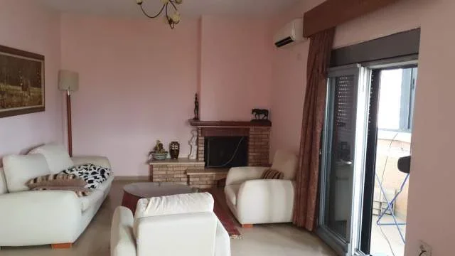 Tirane, jepet me qera apartament 1+1 Kati 8, 70 m² 350  (Bulevardi Zogu I)