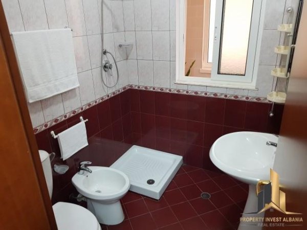 Tirane, jepet me qera apartament 2+1+A+BLK Kati 3, 103 m² 400 Euro (Brryli)